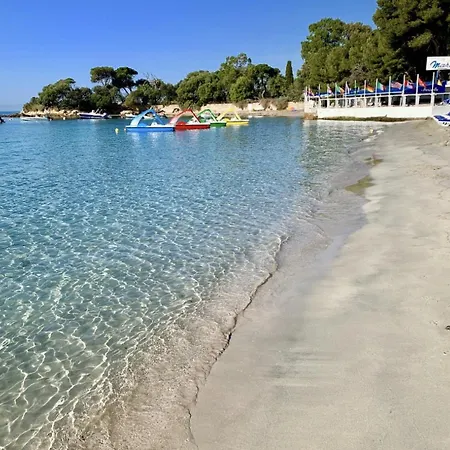 Superbe Pieds Dans L'eau - Parking Gratuit - Terrasse - Emplacement Idéal Dans Résidence De Standing Ajaccio (Corsica)