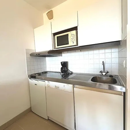 Superbe Pieds Dans L'eau - Parking Gratuit - Terrasse - Emplacement Idéal Dans Résidence De Standing *