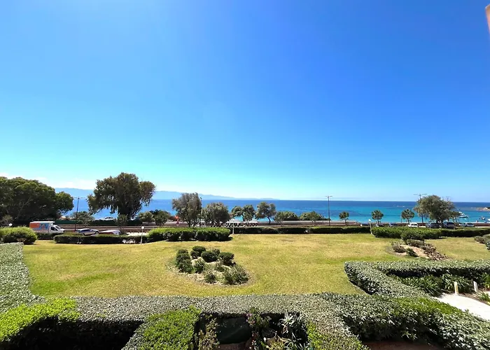 Superbe Pieds Dans L'eau - Parking Gratuit - Terrasse - Emplacement Ideal Dans De Standing Apartment